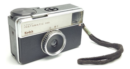 Câmera Fotografica Antiga Kodak Instamatic 133
