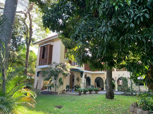 Ms: 24-10723. En Venta Amplia Casa En La Alta Florida. A=513 M2, 3h, 4b, 4p. - Imagen 3