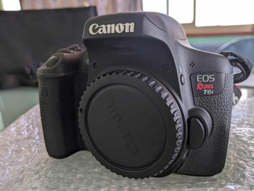 Canon Eos Rebel T6i