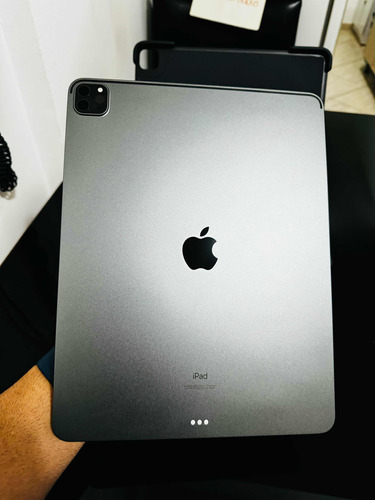 iPad Pro 12,9 5a Geração M1, 256 Gb+ Apple Pencil 2a Geração