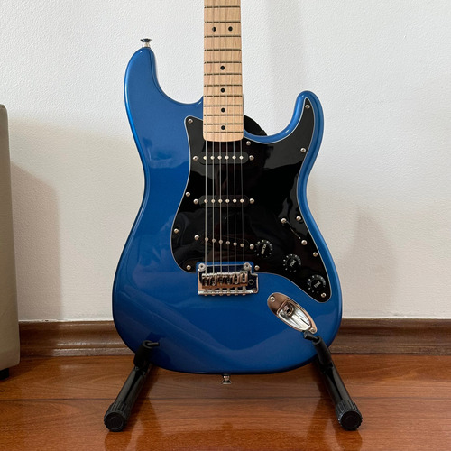 Guitarra Fender Squier Affinity Stratocaster Azul