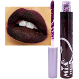 Labial Indeleble Acabado Mate Color Blueberry