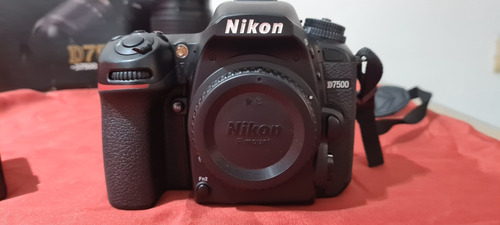 Camara Nikon Reflex D7500 Kit 18-140