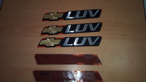 Emblema   Luv  Para Chevrolet Luv Dmaxx Foto 3