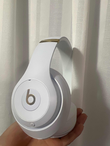 Beats Studio3 Wireless Over- Ear- Headphones