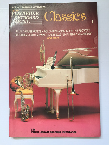 Livro Classics Eletronic Keyboard Music Hall Leonard C647