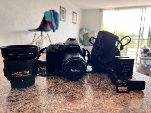  Nikon D5600 Dslr Color  Negro + Kit 