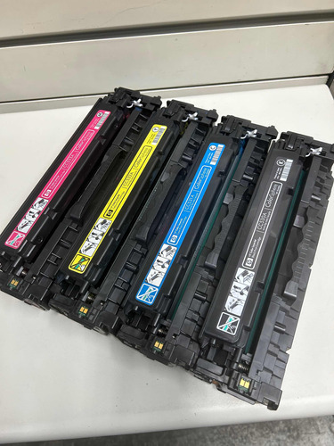 Toner Vazios 32pç,  8 Kits Cc530 / 531 / 532 / 533 Originais