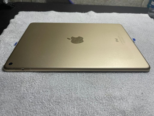 iPad  Apple  Air 2nd Generation 2014 A1566 Gold