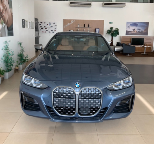 BMW 440I 