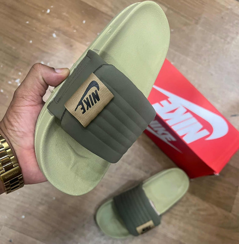 Chinelo Nike Offcourt Verde Sandália Slide Confort Premium