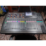 Consola Behringer X32