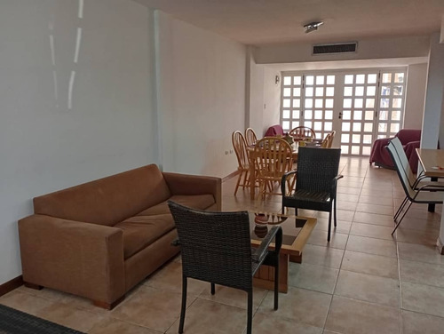 Conjunto Reds. Villa Martinique Lecheria - Anzoátegui - Imagen 3