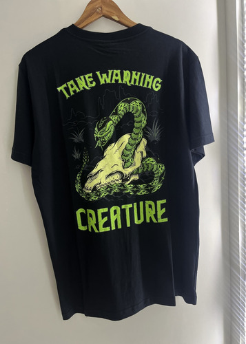 Camiseta Creature - Take Warning