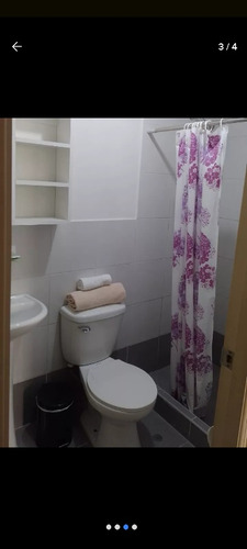 Habitación C/ Baño Solo Para Señorita Que Trabaje O Estudie - Imagen 4