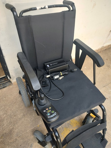 Cadeira De Rodas Motorizada Freedom Mc13 