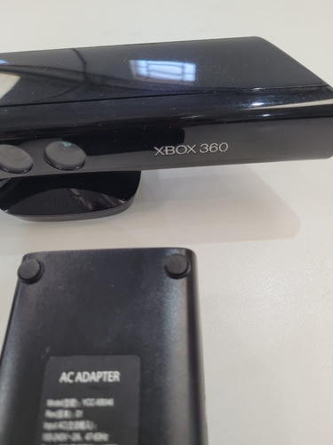 Microsoft Xbox 360 + Kinect Slim 4gb Kinect Adventures/kinect Disneyland Adventures Cor  Matte Black