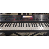 Teclado Roland Juno Stage