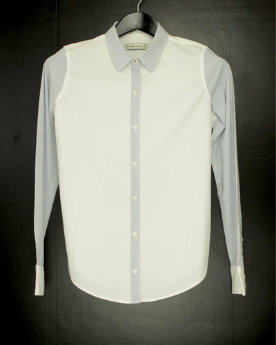 Camisa Feminina Abercrombie Fitch - Tamanho P