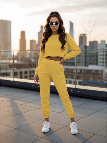 Conjunto De Invierto Sudadera Crop Top Y Pantalon Mujer