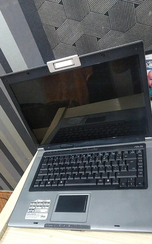Notebook Asus Celeron-m520 Tela15.4 2gb Versao F5v Series