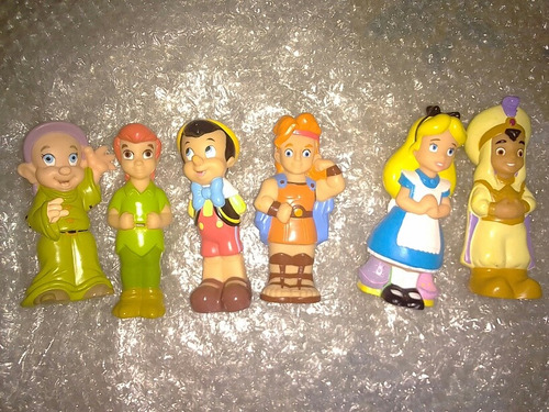 Figuras De Disney En Su Maleta Pinocho Aladin Hercules 