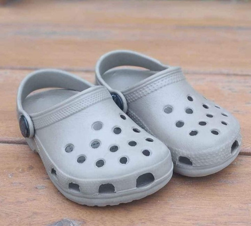 Liquido! Crocs Originales 20/21 