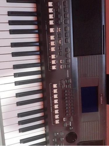 Teclado Yamaha  Psr S 670 Usado