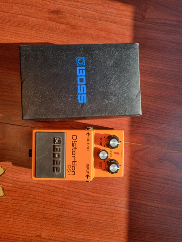 Pedal De Distorsión Boss Ds-1