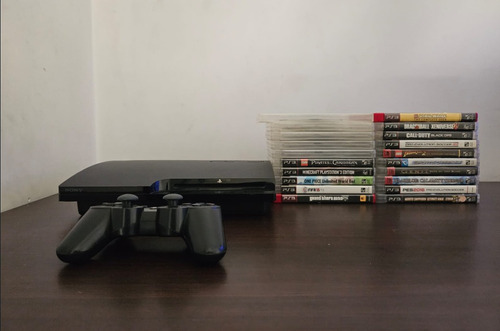 Playstation 3 Slim 300gb + 19 Juegos Fisicos Y Joystick