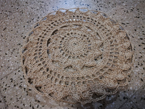 Plato De Sitio O Salvamantel Yute 35cm De Diámetro - Crochet