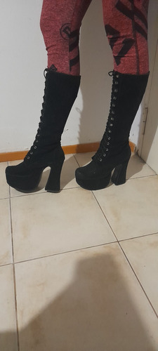 Vendo Botas Bucaneras De Gamuza Talle 38