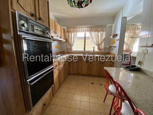 Agp Apartamento Con Balcón Y Vista Panorámica En Edificio Bien Mantenido, En Venta En Terrazas Del Avila 25-14792 Ys - Imagen 4
