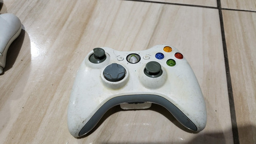 Controle Do Xbox 360 Branco O Botão A Tá Meio Duro