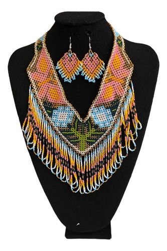 Set Artesanal Huichol. Collar Y  Aretes