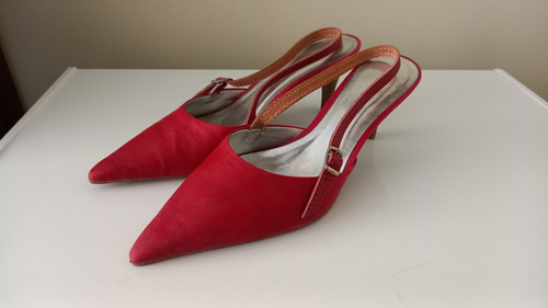 Zapatos De Tacón Rojo Marca Vía Uno 