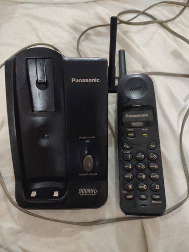Teléfono Panasonic Le Falta La Batería Prende Bien 