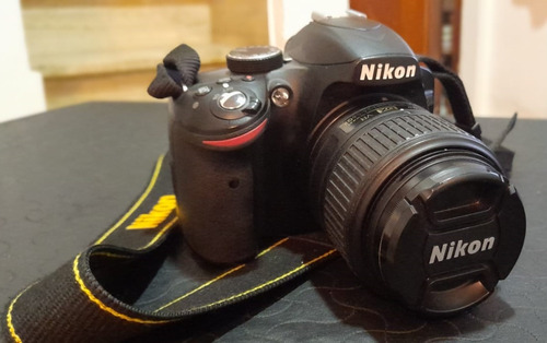 Cámara Nikon D3200 + Lente 18-55mm + Accesorios + Bolso