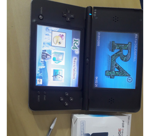 Nintendo Dsi Xl + Cartão Com Jogos + Caneta