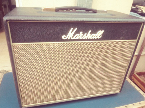 Amplificador Valvular Marshall Class 5 