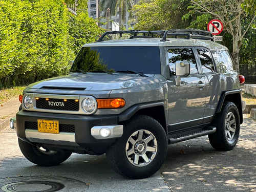 Toyota Fj