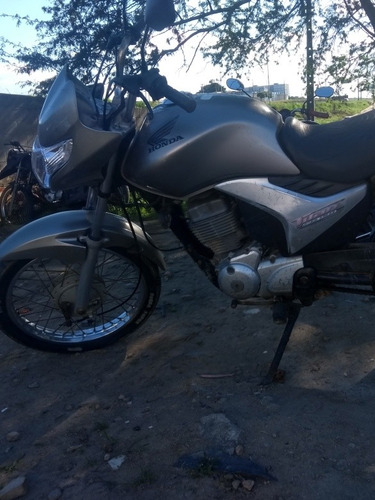 HONDA CARA DE GATO