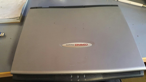 Carcasa Laptop Compaq 1200 Mod. 12xl201 En Buen Estado 