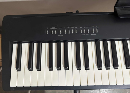 Piano Roland Fp-30x