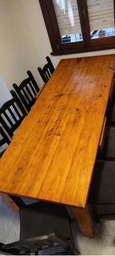 Mesa De Madera Maciza De Pino Paraná Con 10 Sillas.