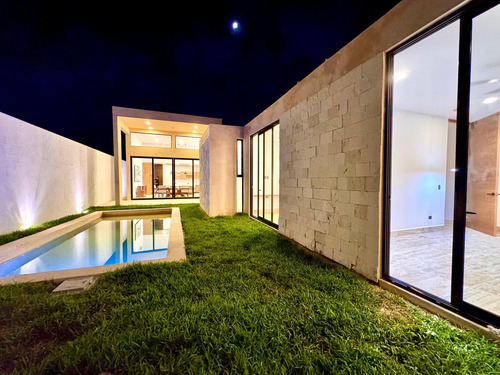 Casa De Una Planta En Privada Al Norte De Mérida