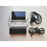 Consola Psp Go Playstation Sony Portable Blanco + Juegos