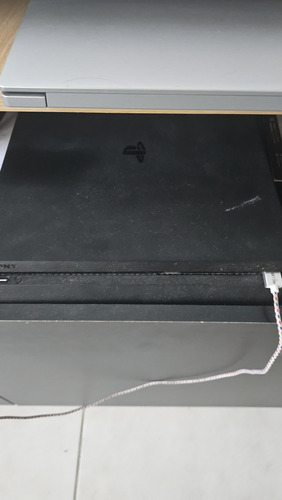 Playstation 4 Slim 1tb