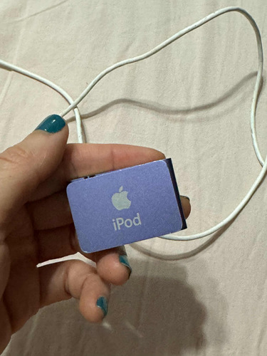 iPod Shuffle Morado