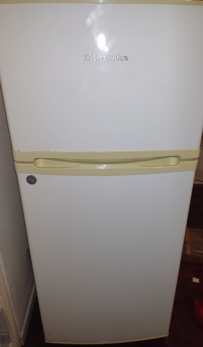 Heladera Electrolux 288l